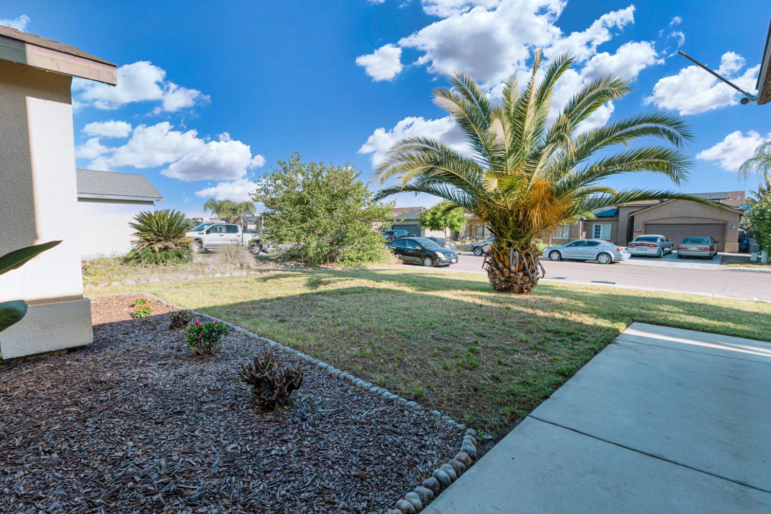 7443 Ensminger Ave, Tulare, CA 93291