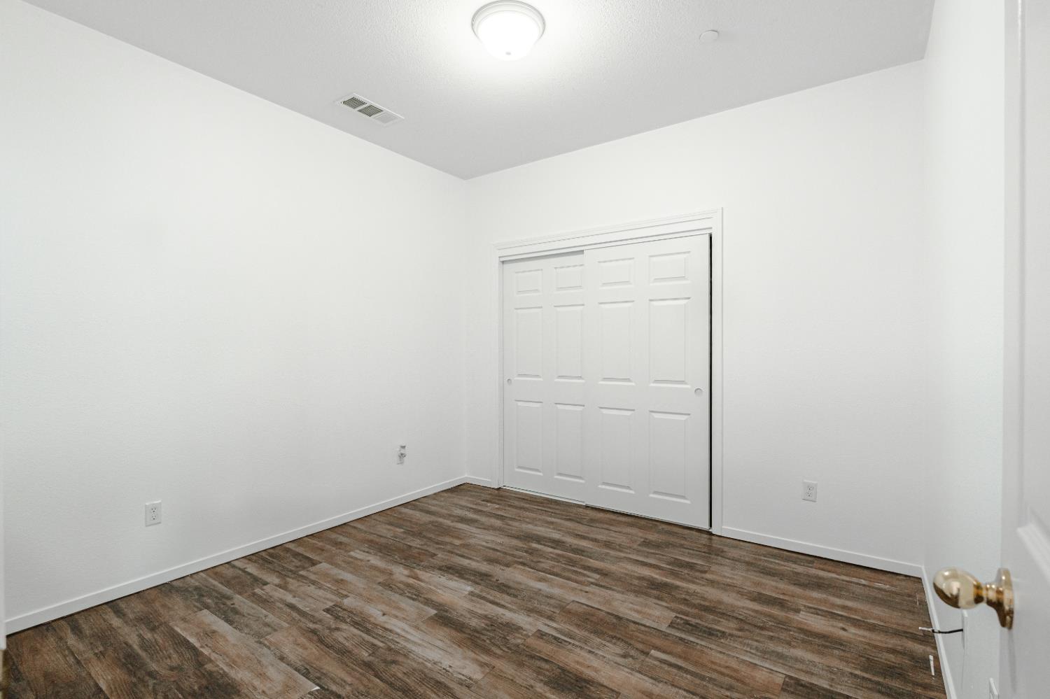 7443 Ensminger Ave, Tulare, CA 93291