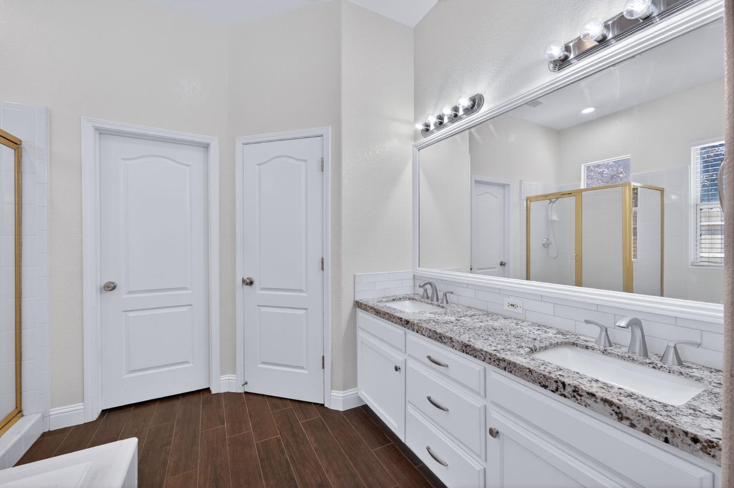 2319 Prescott Ave, Clovis, CA 93619