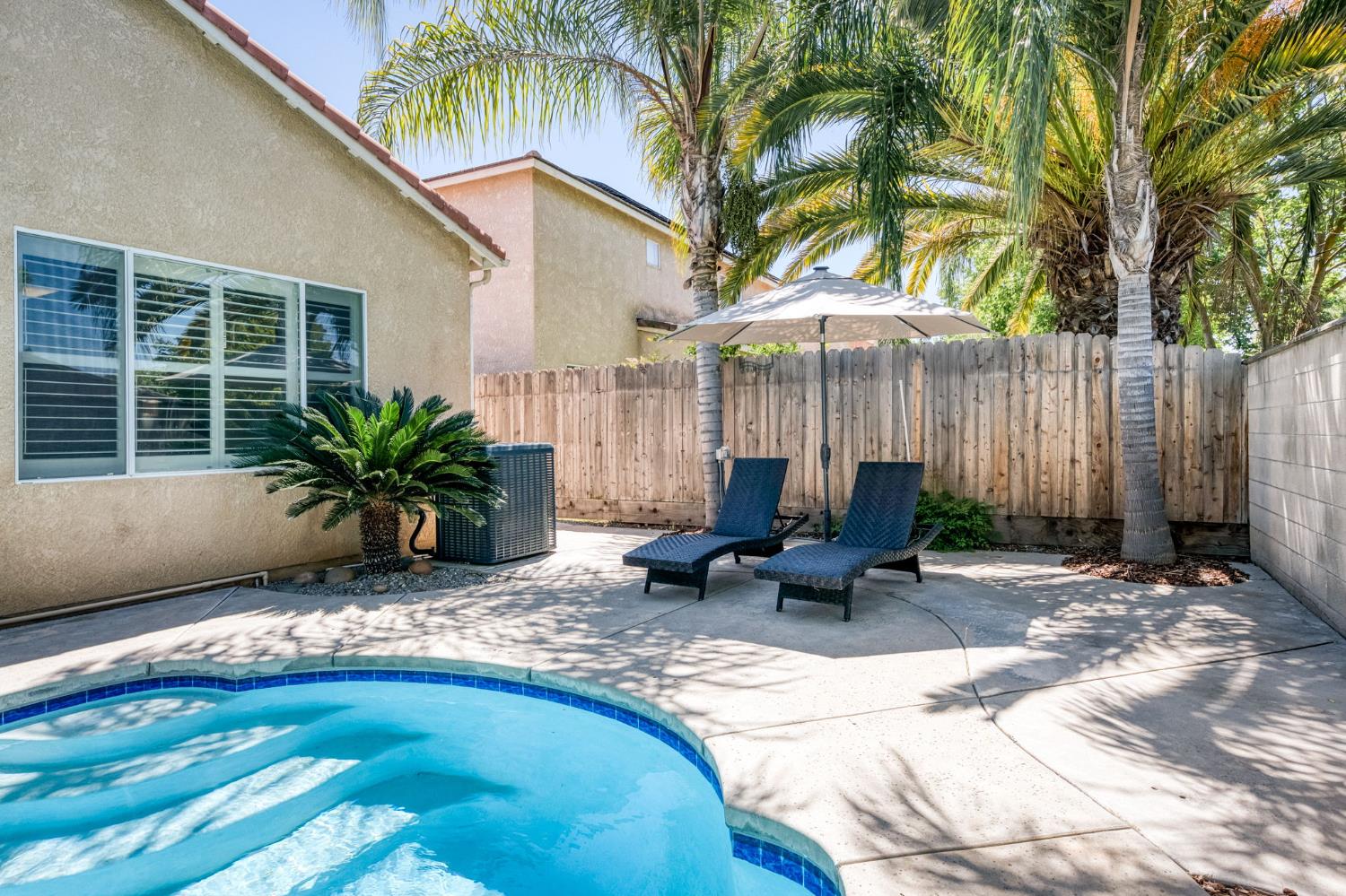 2319 Prescott Ave, Clovis, CA 93619