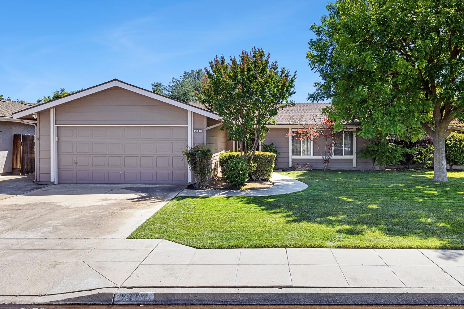 5311 W Griffith Way, Fresno, CA 93722