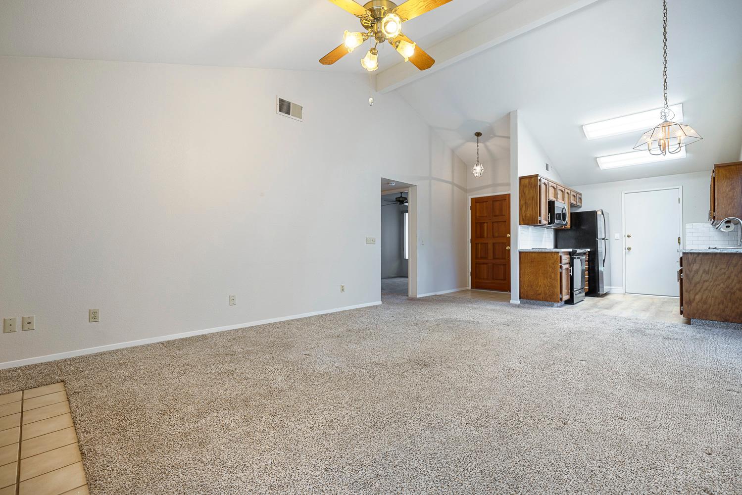 5311 W Griffith Way, Fresno, CA 93722