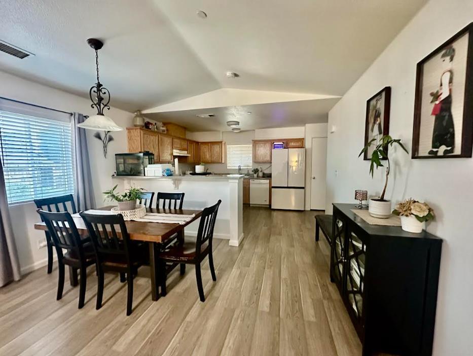 2390 S Laval Ave, Fresno, CA 93725