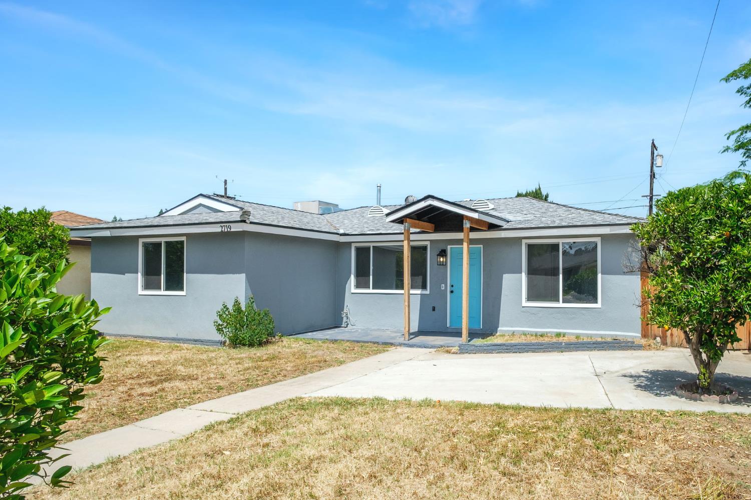 2719 E Norwich Ave, Fresno, CA 93726