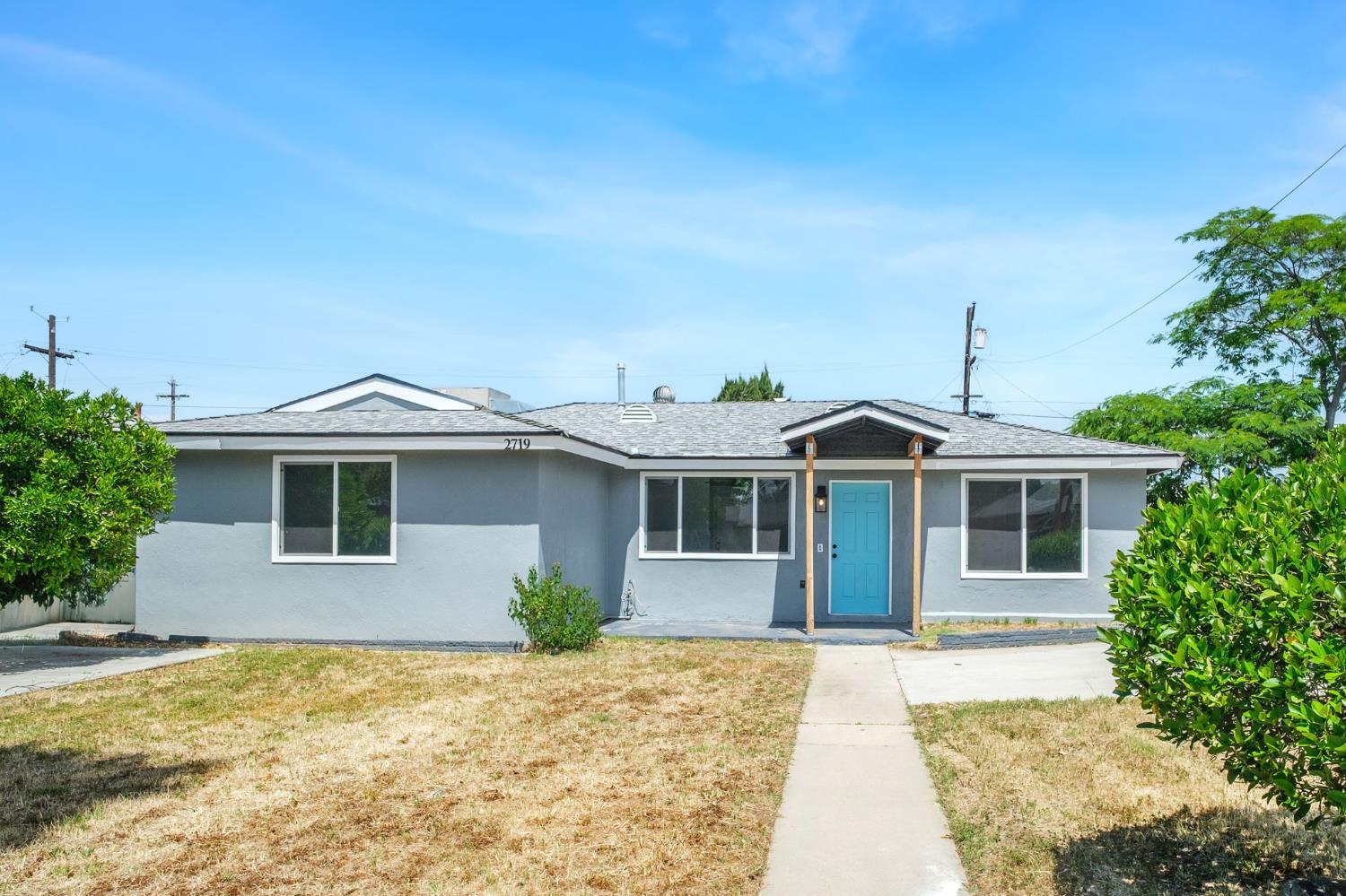2719 E Norwich Ave, Fresno, CA 93726