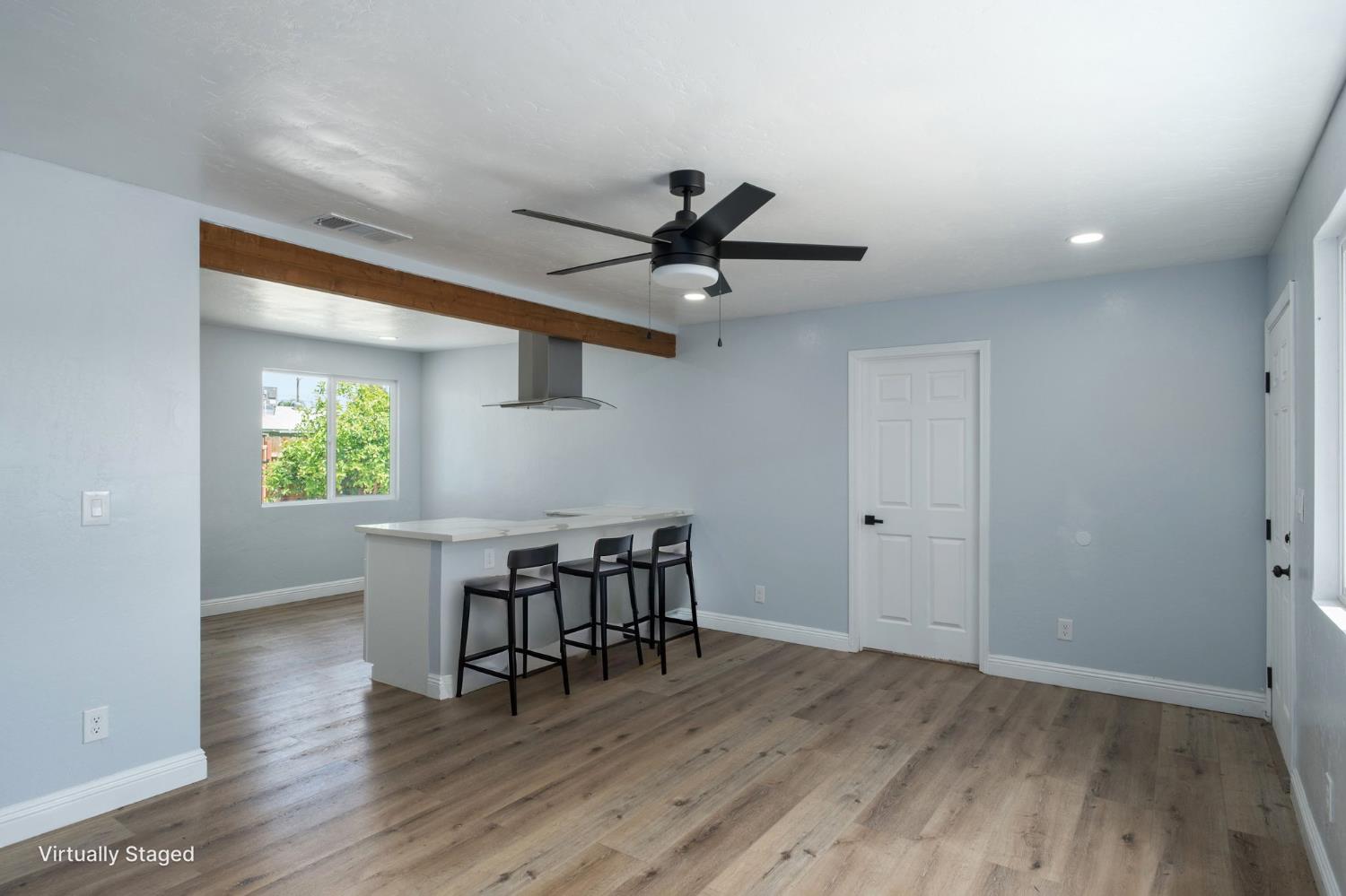 2719 E Norwich Ave, Fresno, CA 93726