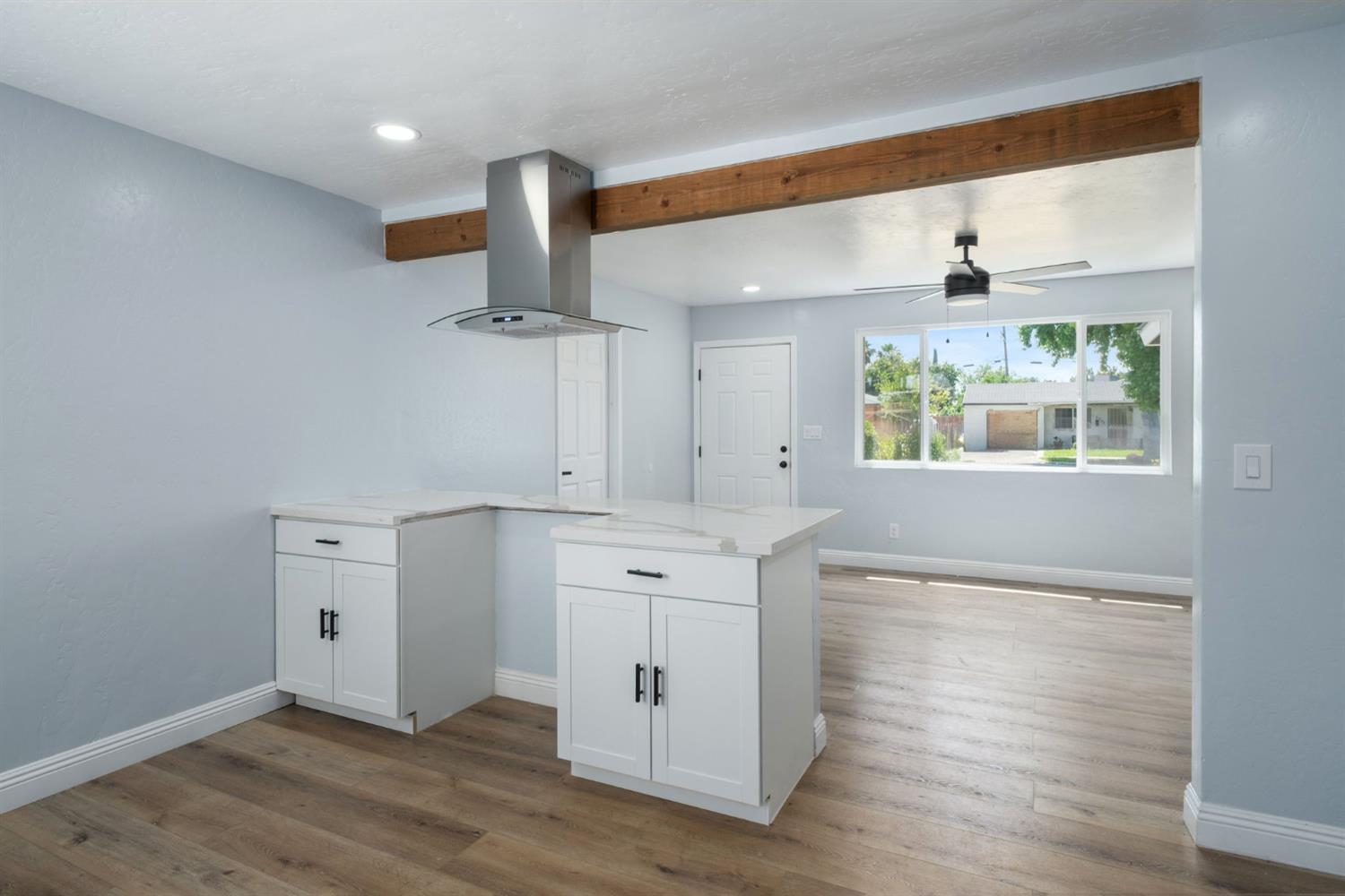 2719 E Norwich Ave, Fresno, CA 93726