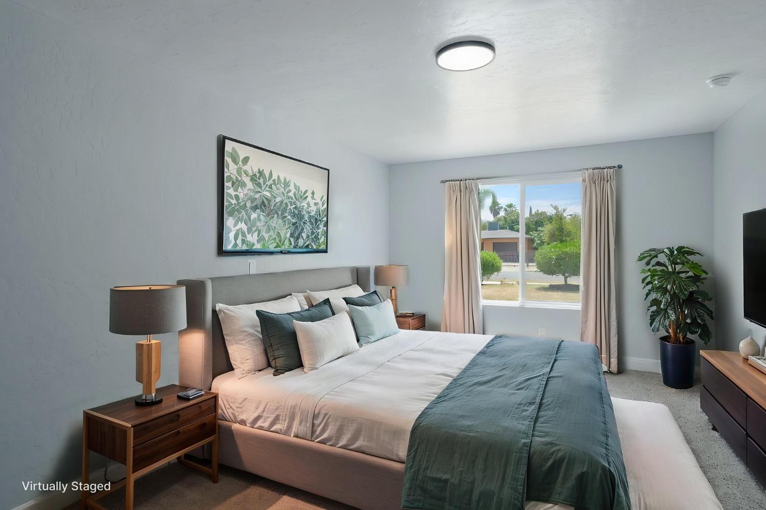 2719 E Norwich Ave, Fresno, CA 93726