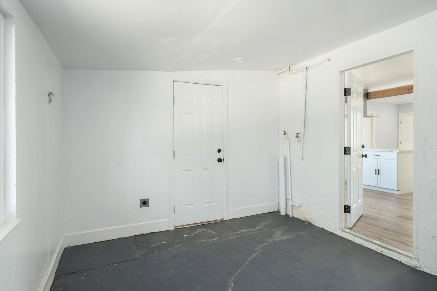 2719 E Norwich Ave, Fresno, CA 93726