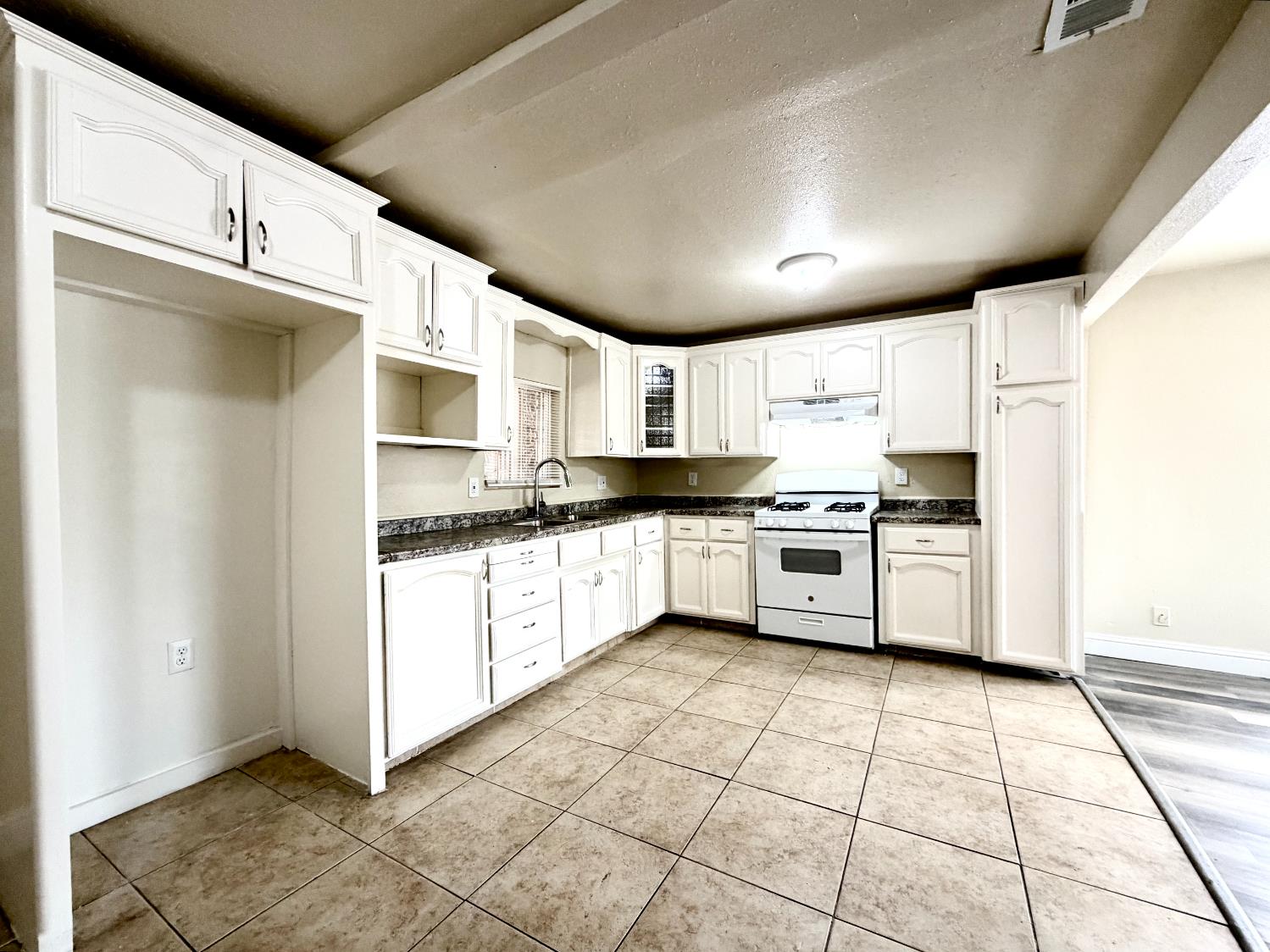 28853 Avenue 13 1/4, Madera, CA 93638