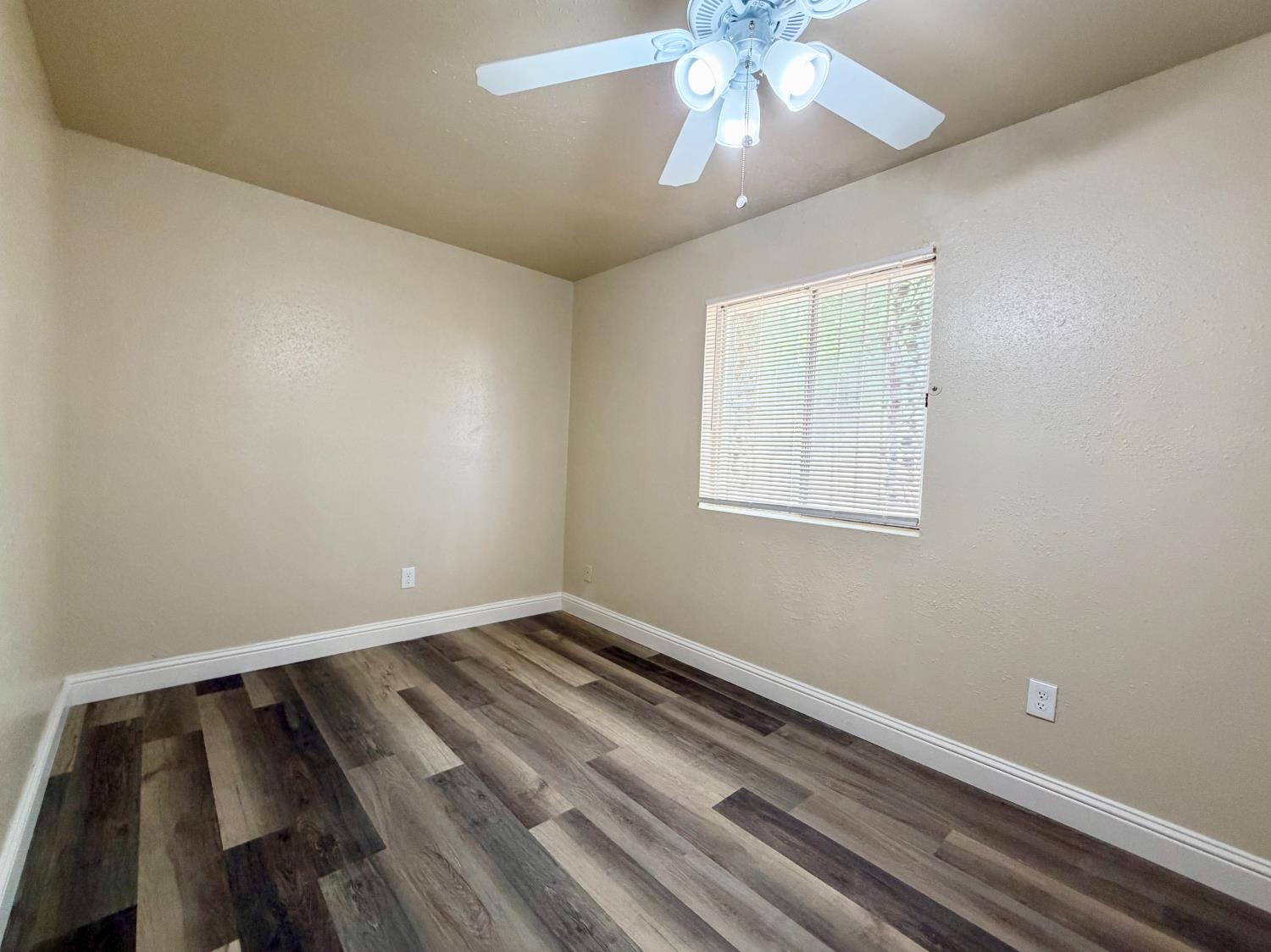 28853 Avenue 13 1/4, Madera, CA 93638