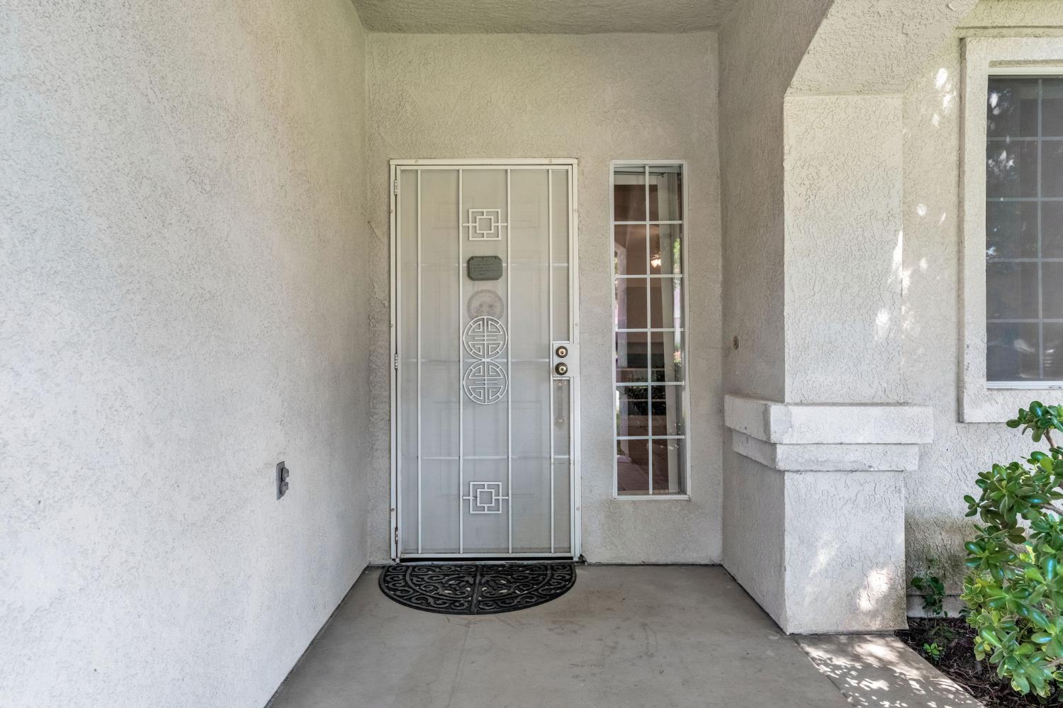 7633 N Hanna Ave, Fresno, CA 93722