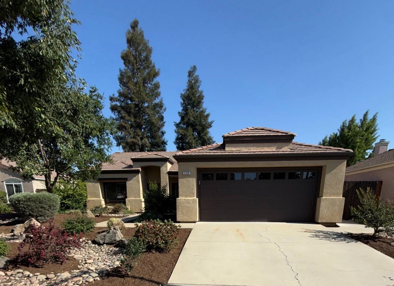 2368 E El Paso Ave, Fresno, CA 93720