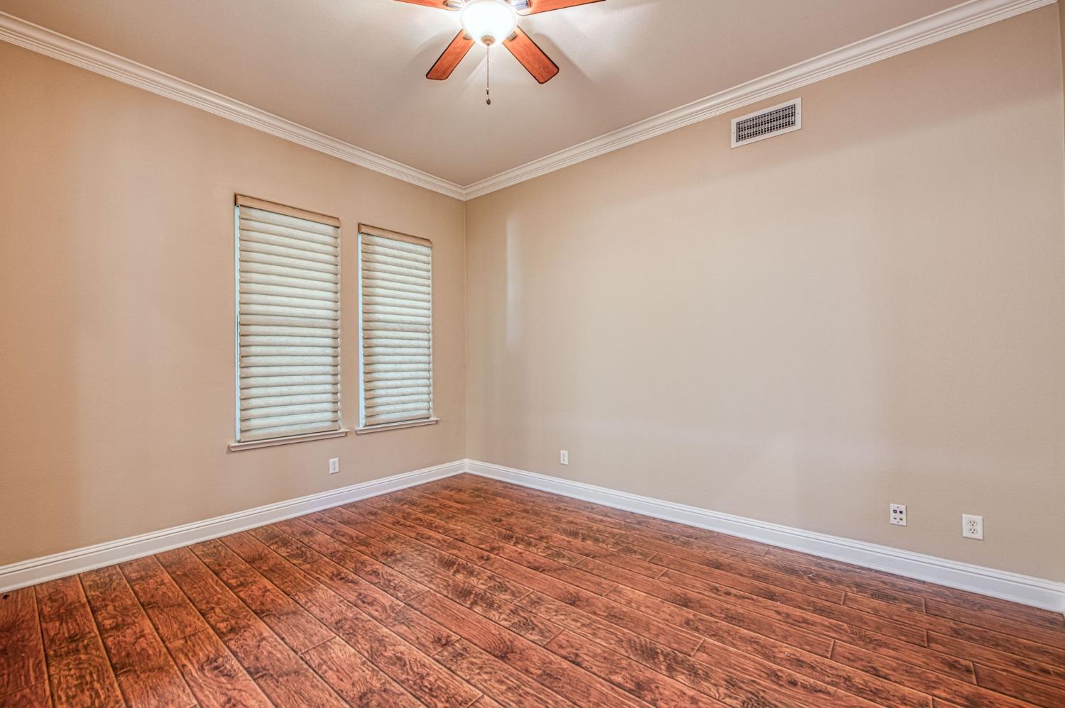 3544 Prescott Ave, Clovis, CA 93619