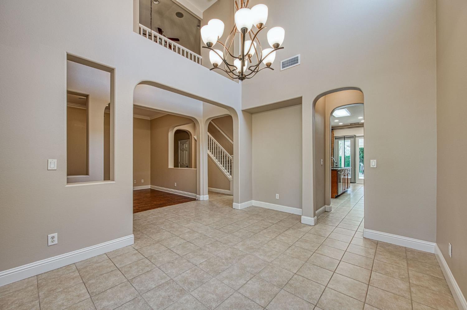 3544 Prescott Ave, Clovis, CA 93619