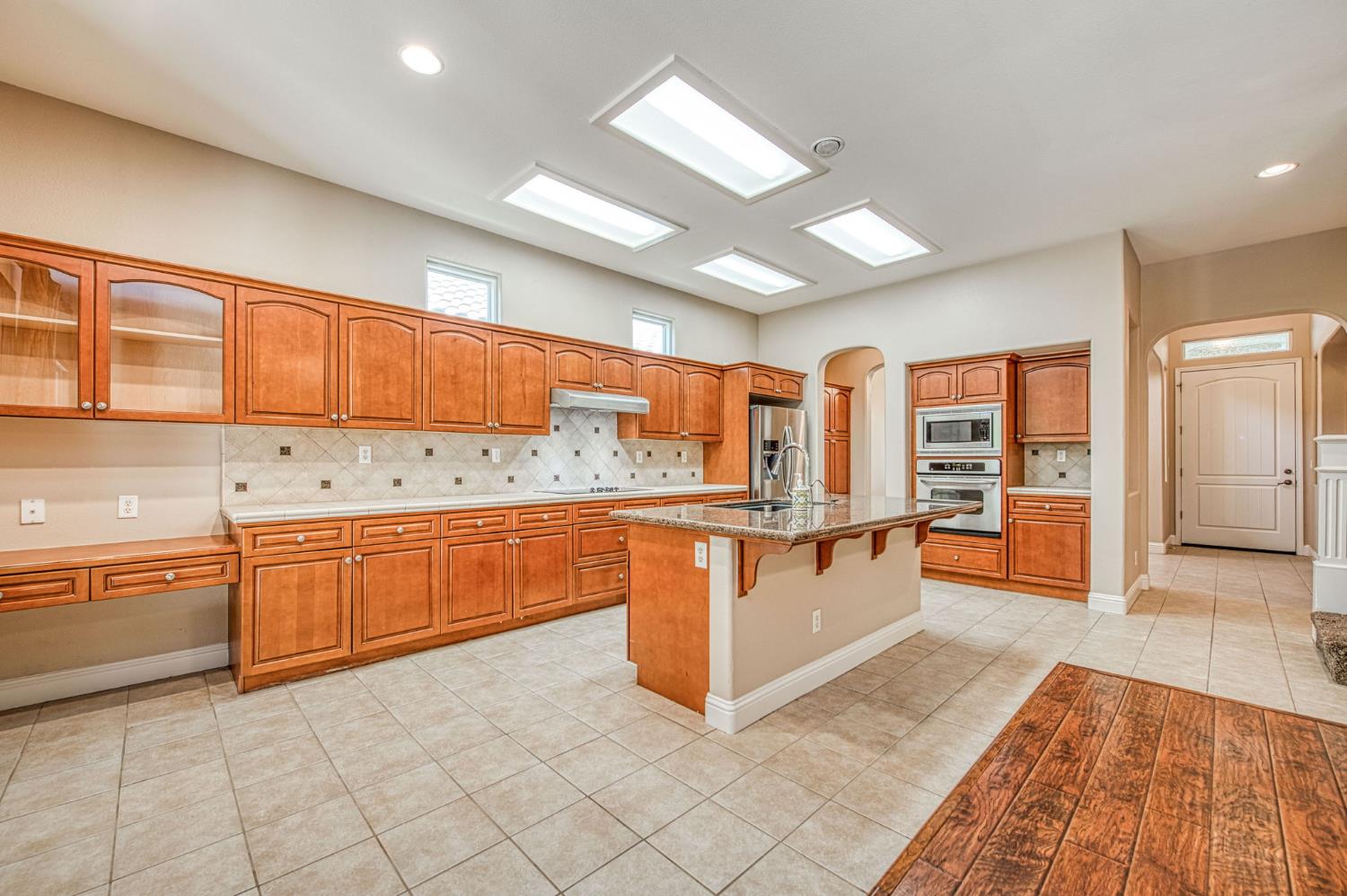 3544 Prescott Ave, Clovis, CA 93619