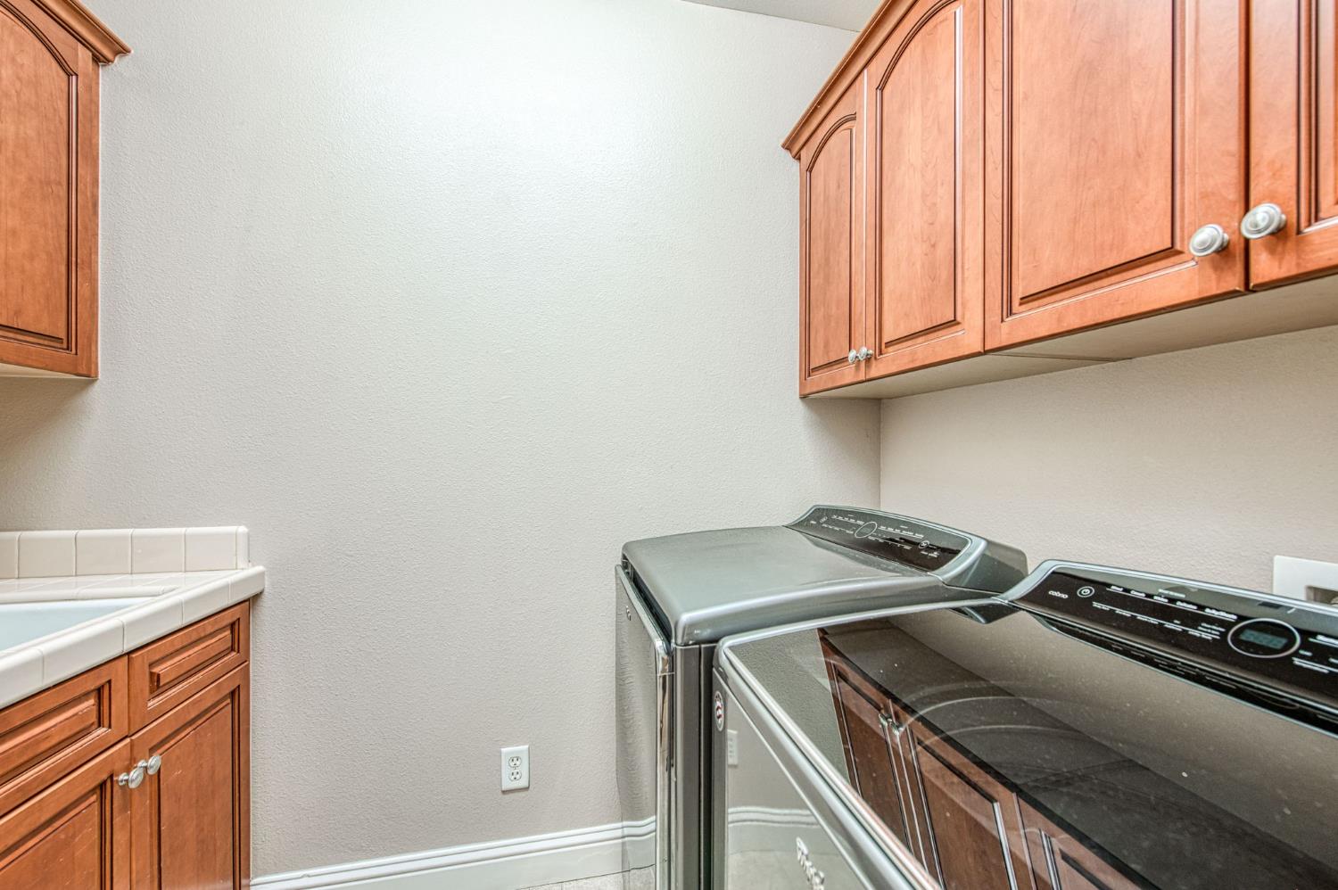 3544 Prescott Ave, Clovis, CA 93619