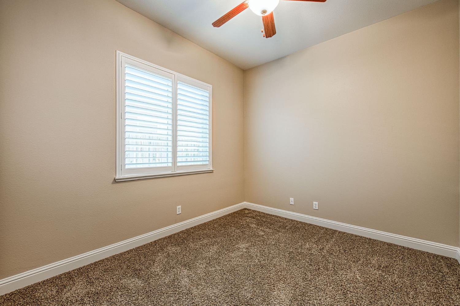 3544 Prescott Ave, Clovis, CA 93619