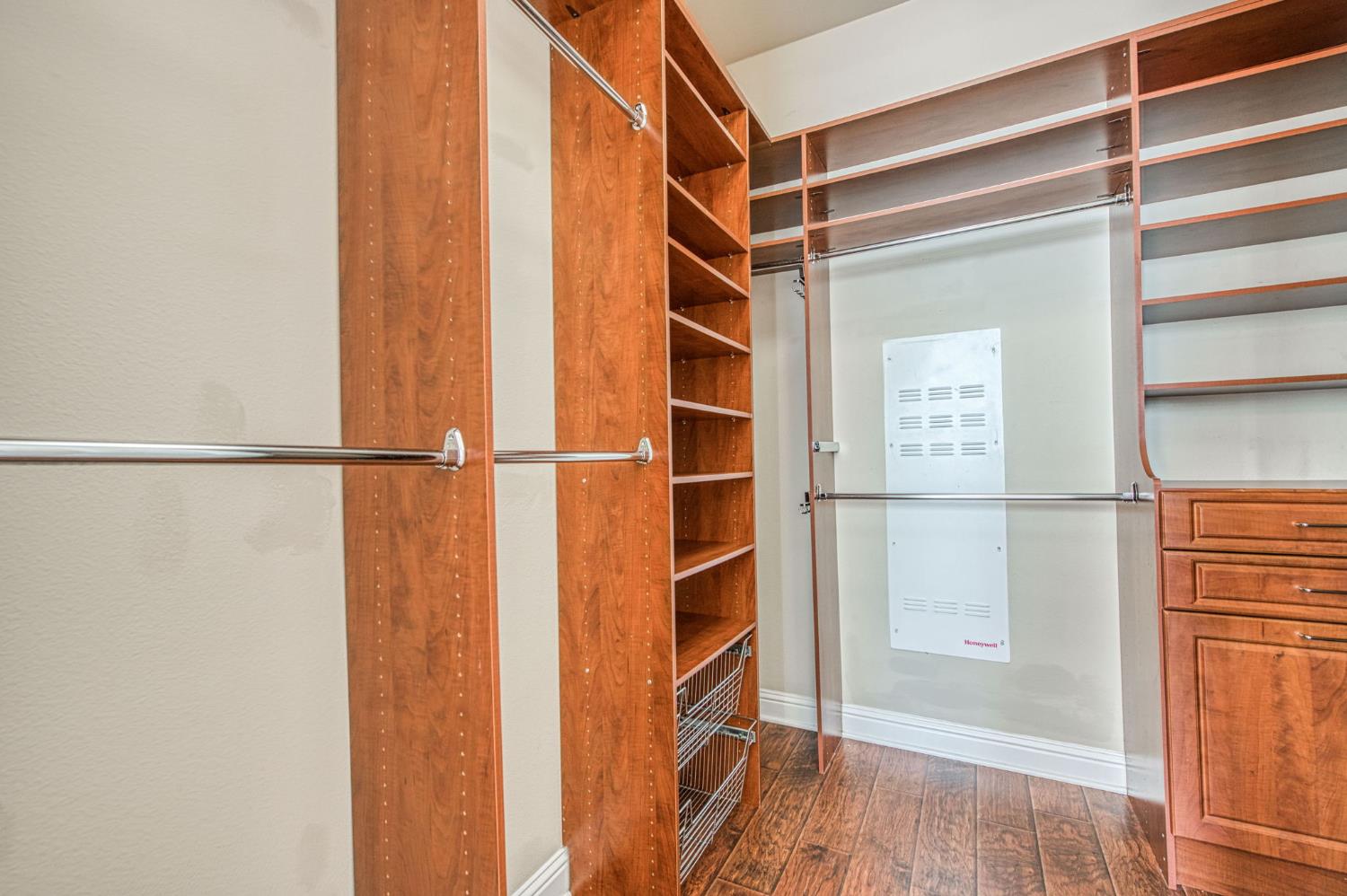 3544 Prescott Ave, Clovis, CA 93619