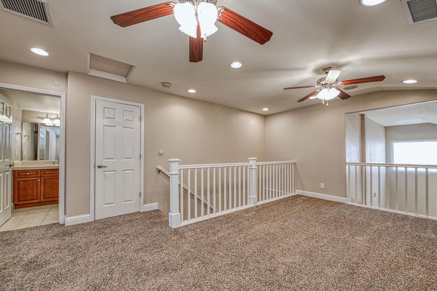 3544 Prescott Ave, Clovis, CA 93619