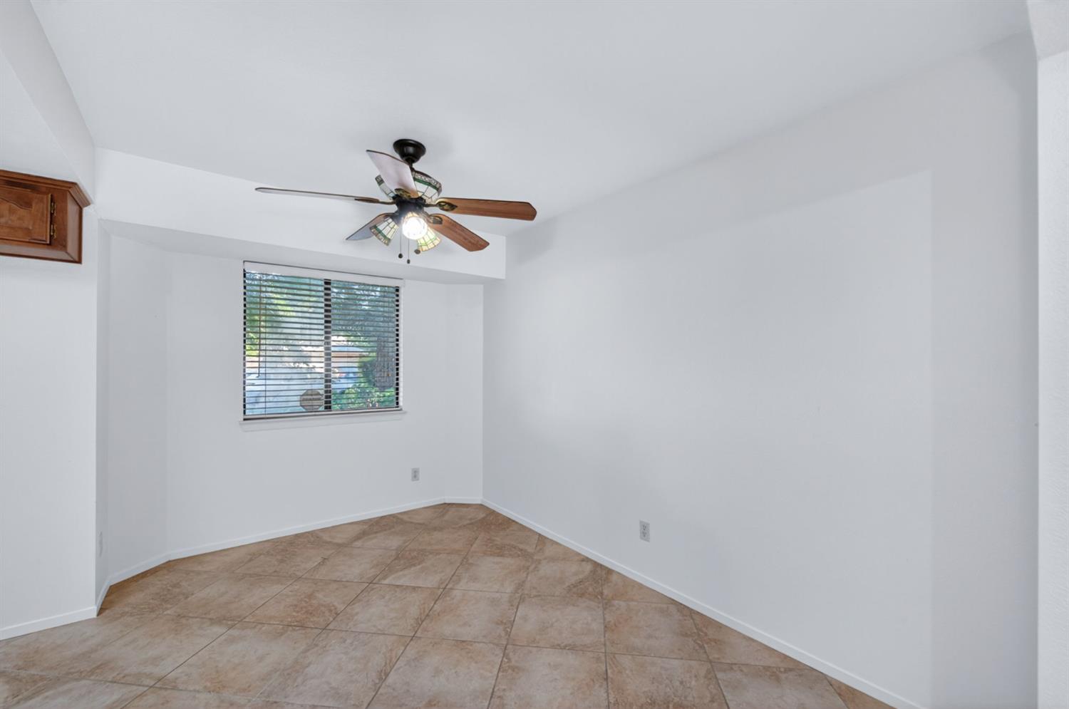 395 N Fordham Ave, Fresno, CA 93727