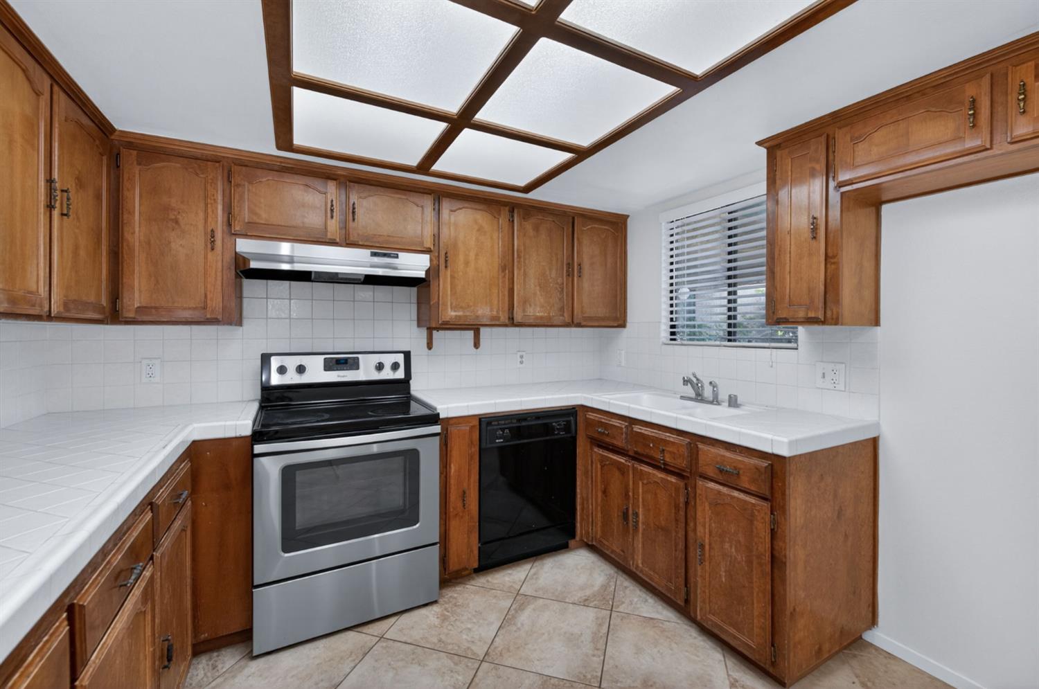 395 N Fordham Ave, Fresno, CA 93727