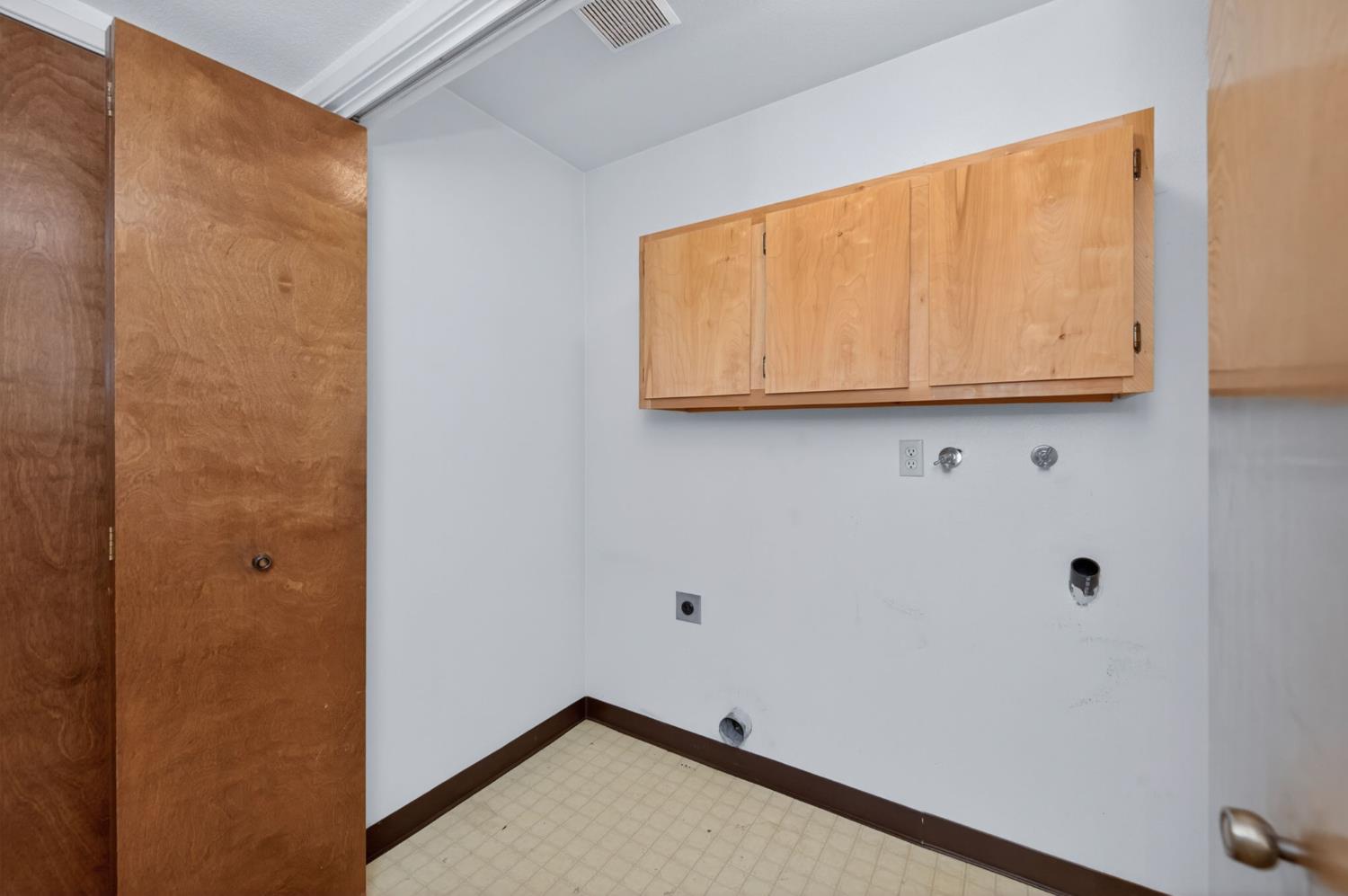 395 N Fordham Ave, Fresno, CA 93727