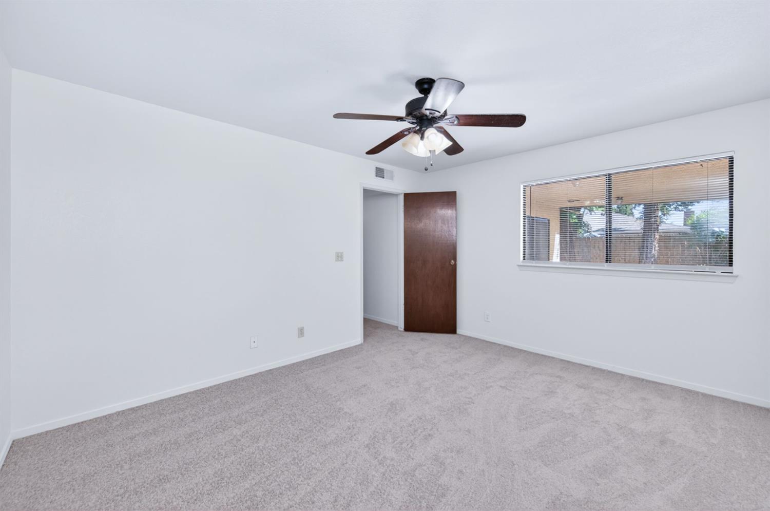 395 N Fordham Ave, Fresno, CA 93727