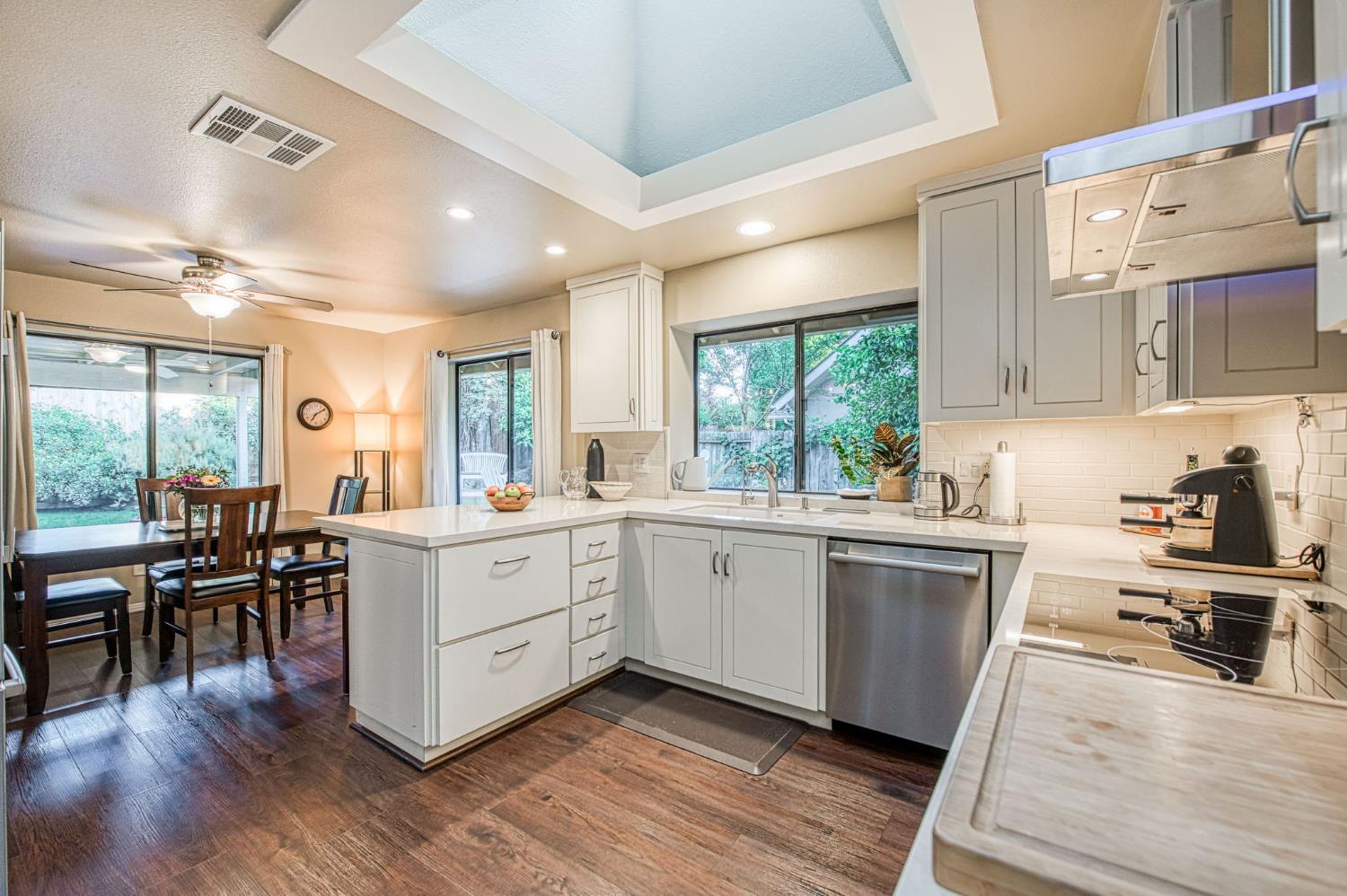 6568 N Farris Ave, Fresno, CA 93711