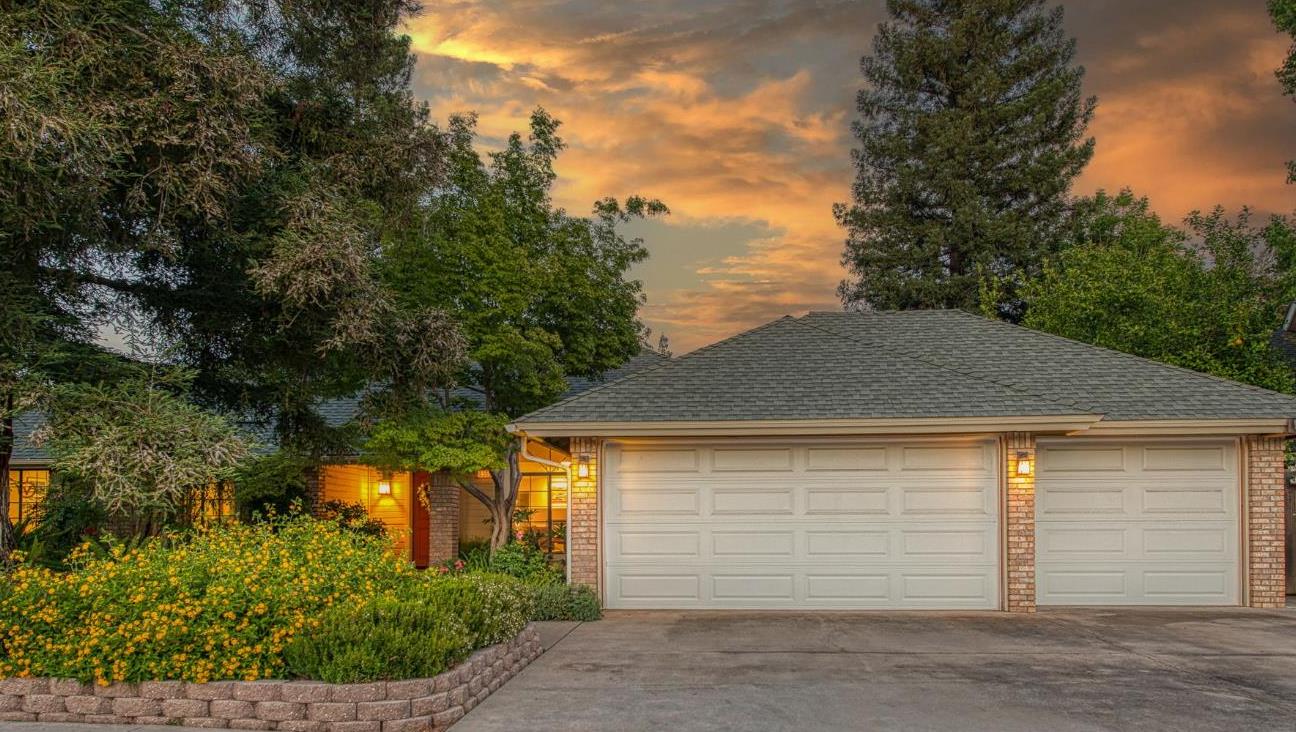 6568 N Farris Ave, Fresno, CA 93711