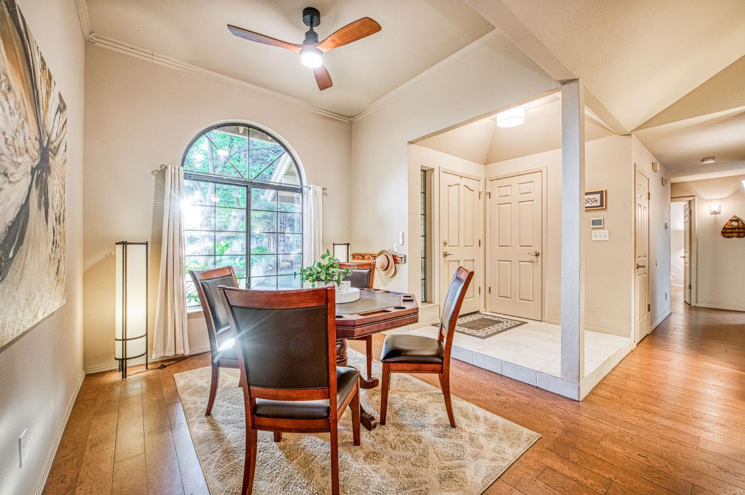 6568 N Farris Ave, Fresno, CA 93711