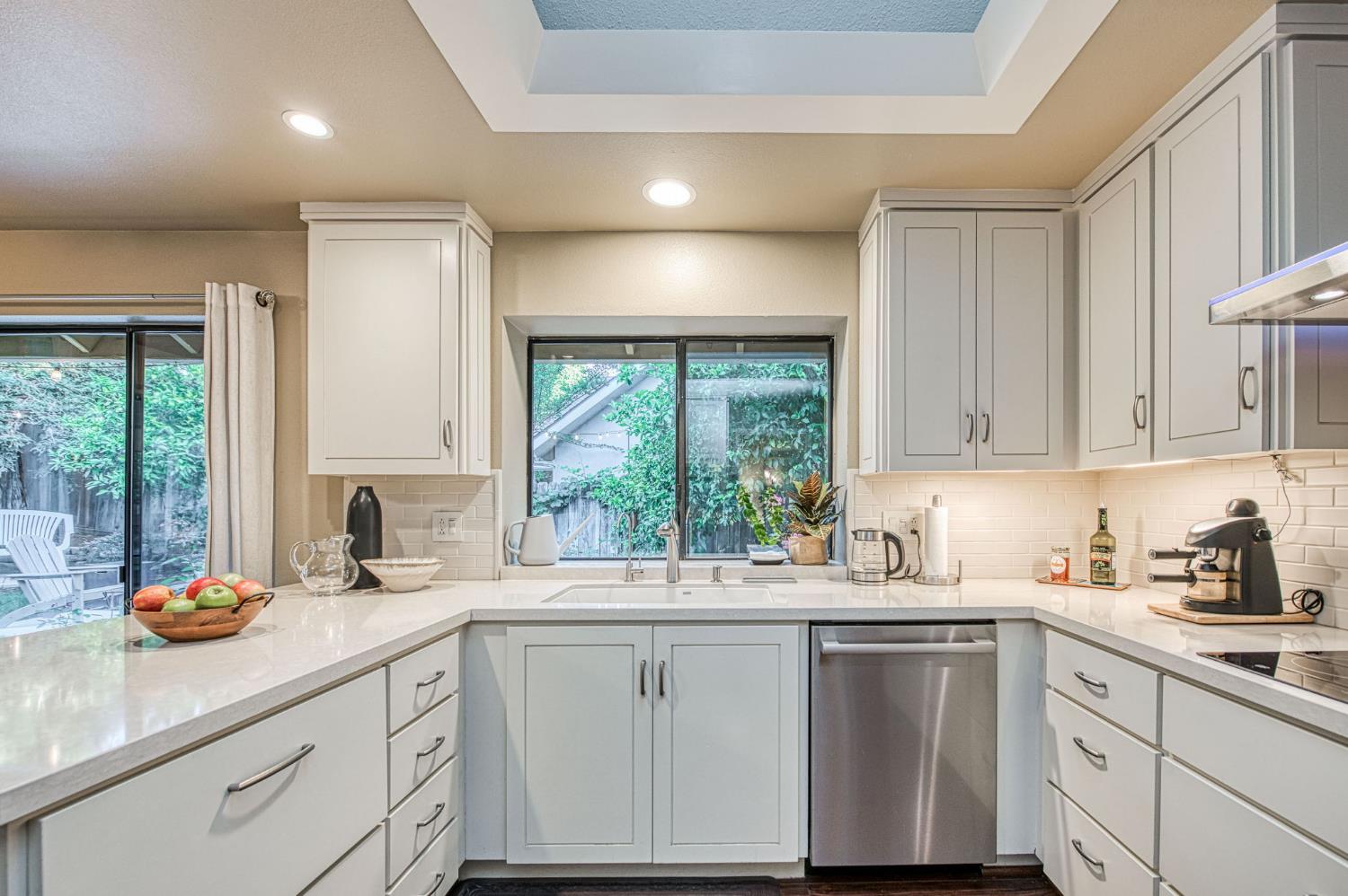 6568 N Farris Ave, Fresno, CA 93711