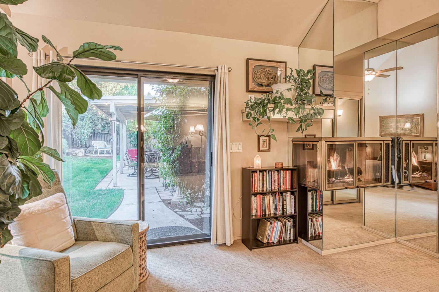 6568 N Farris Ave, Fresno, CA 93711