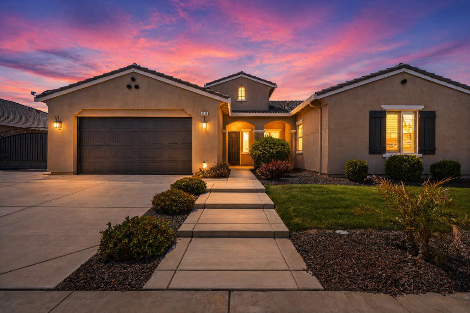 3368 N Discovery Way, Hanford, CA 93230