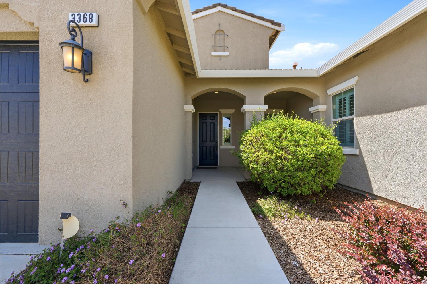 3368 N Discovery Way, Hanford, CA 93230