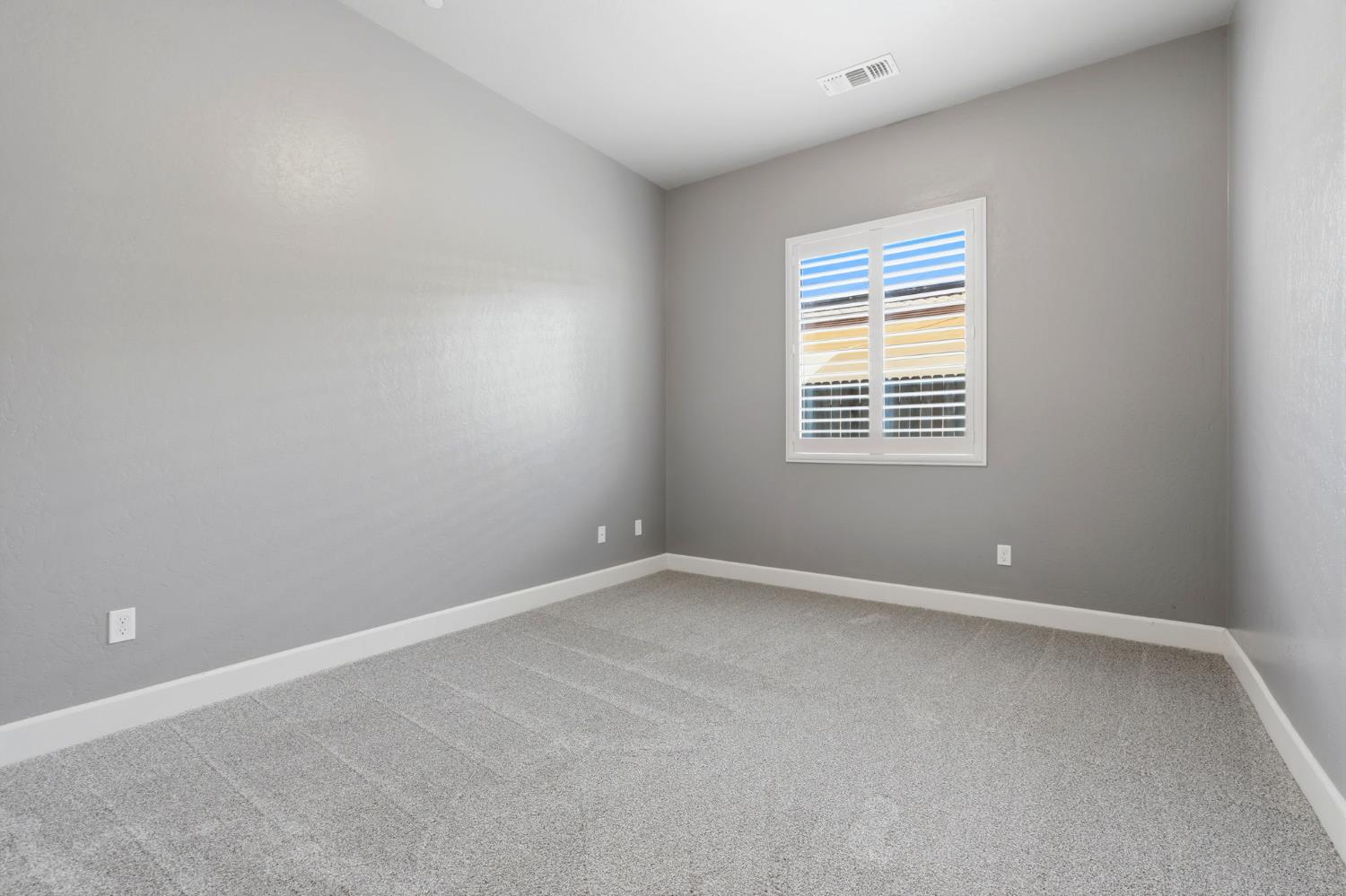 3368 N Discovery Way, Hanford, CA 93230