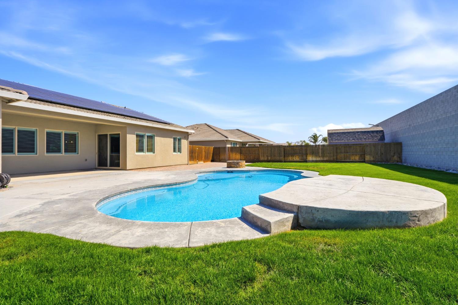 3368 N Discovery Way, Hanford, CA 93230