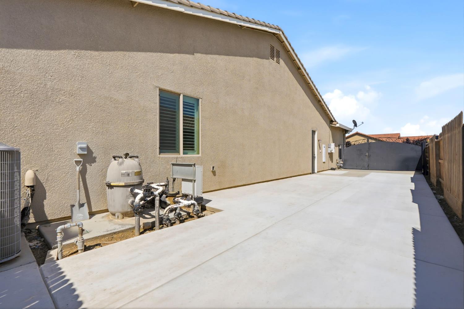 3368 N Discovery Way, Hanford, CA 93230