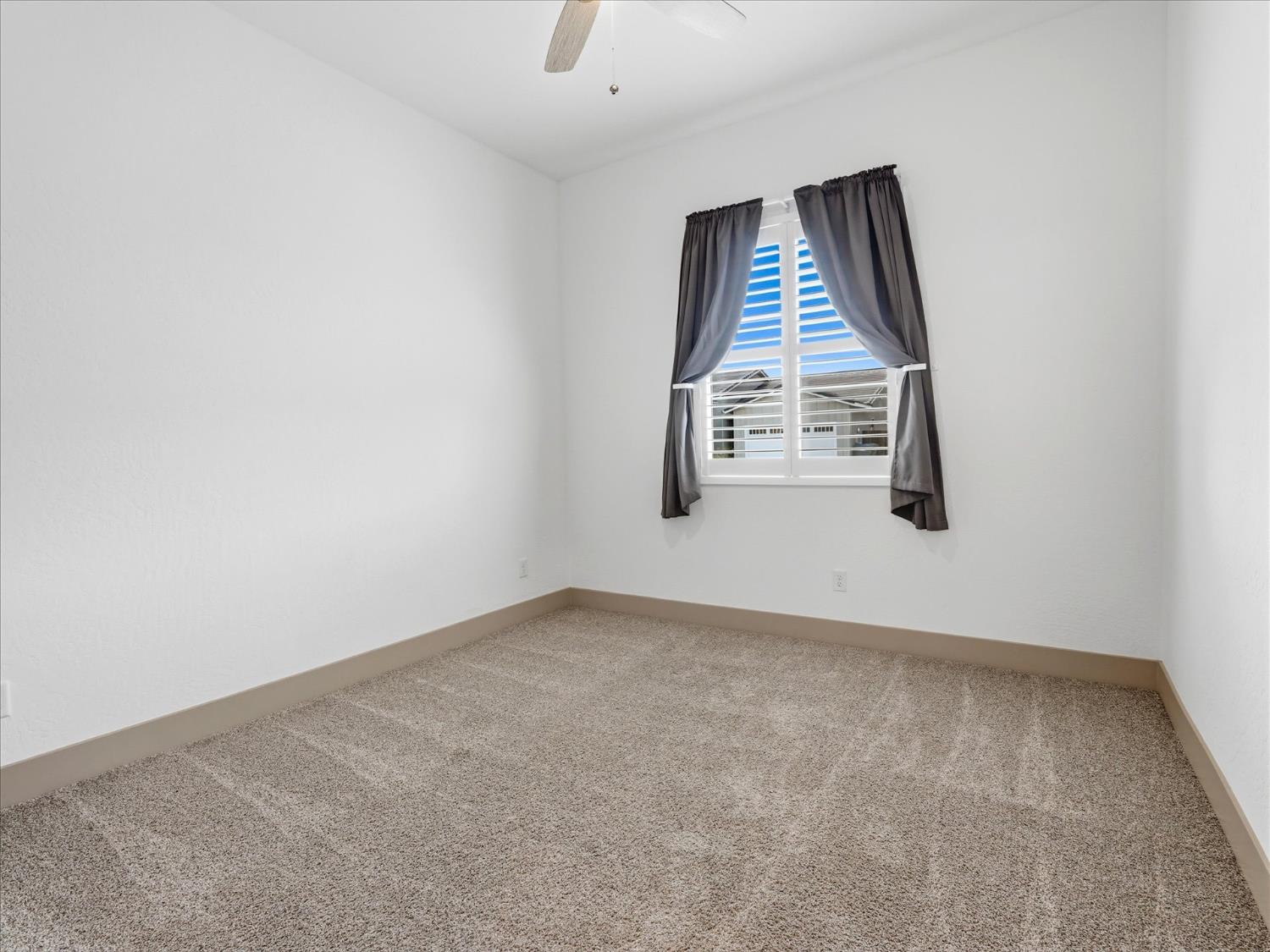 20112 Siena Dr, Friant, CA 93626