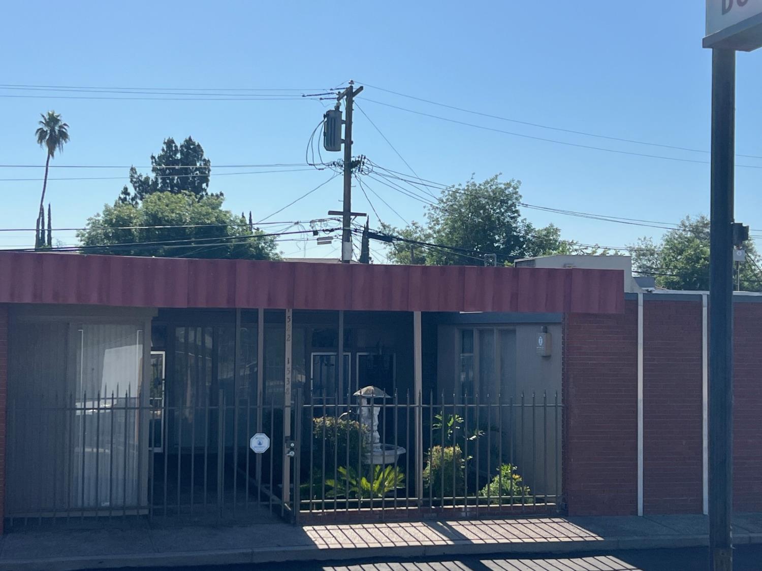 1524 N West Ave, Fresno, CA 93728