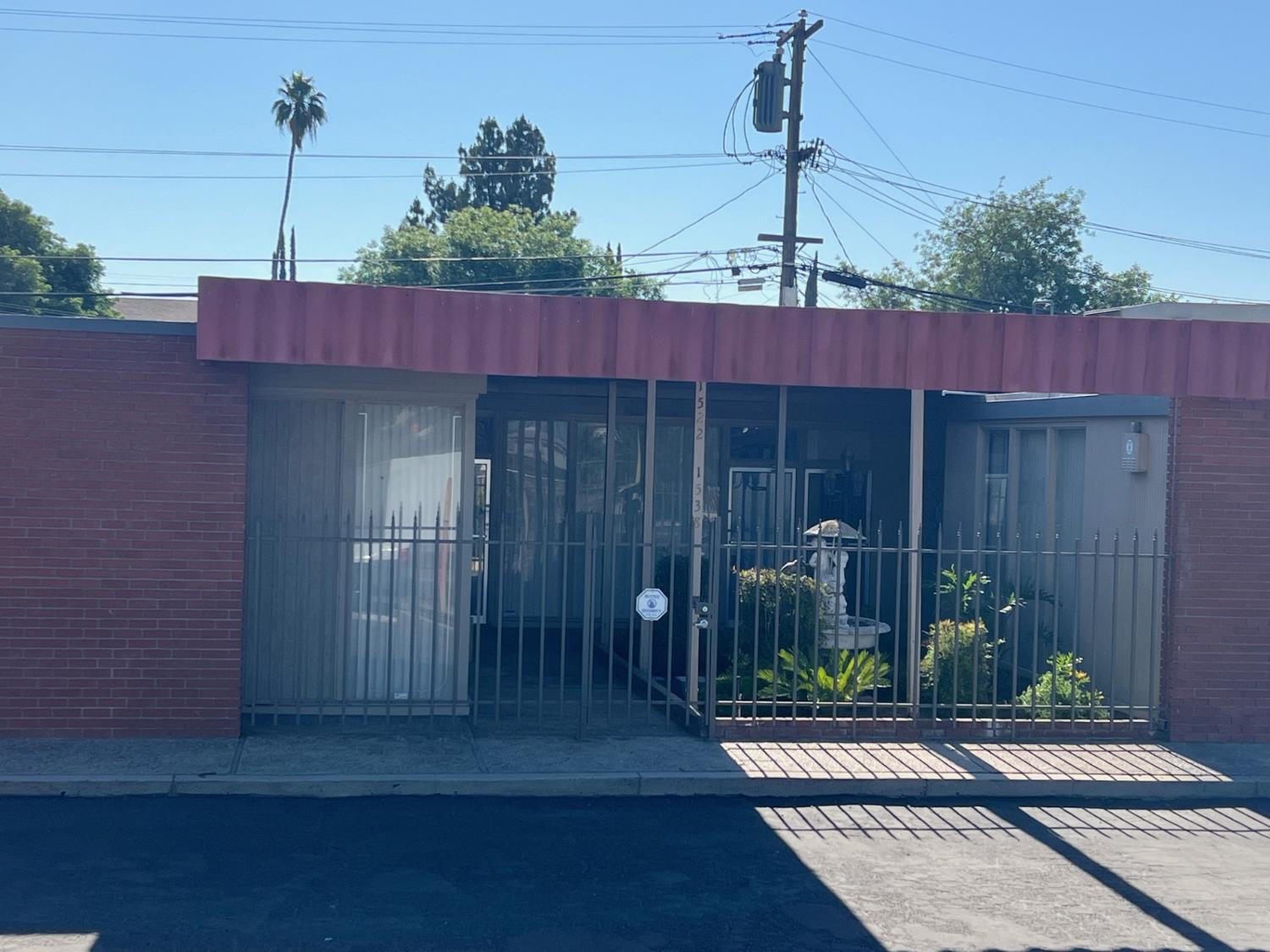 1524 N West Ave, Fresno, CA 93728