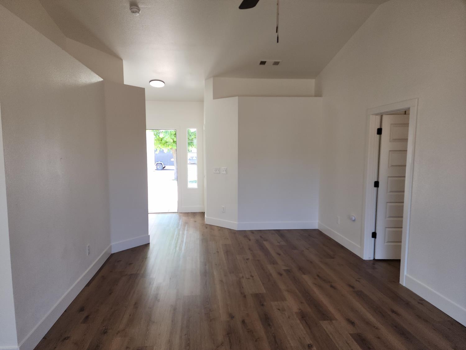 723 Dodderer, Firebaugh, CA 93622