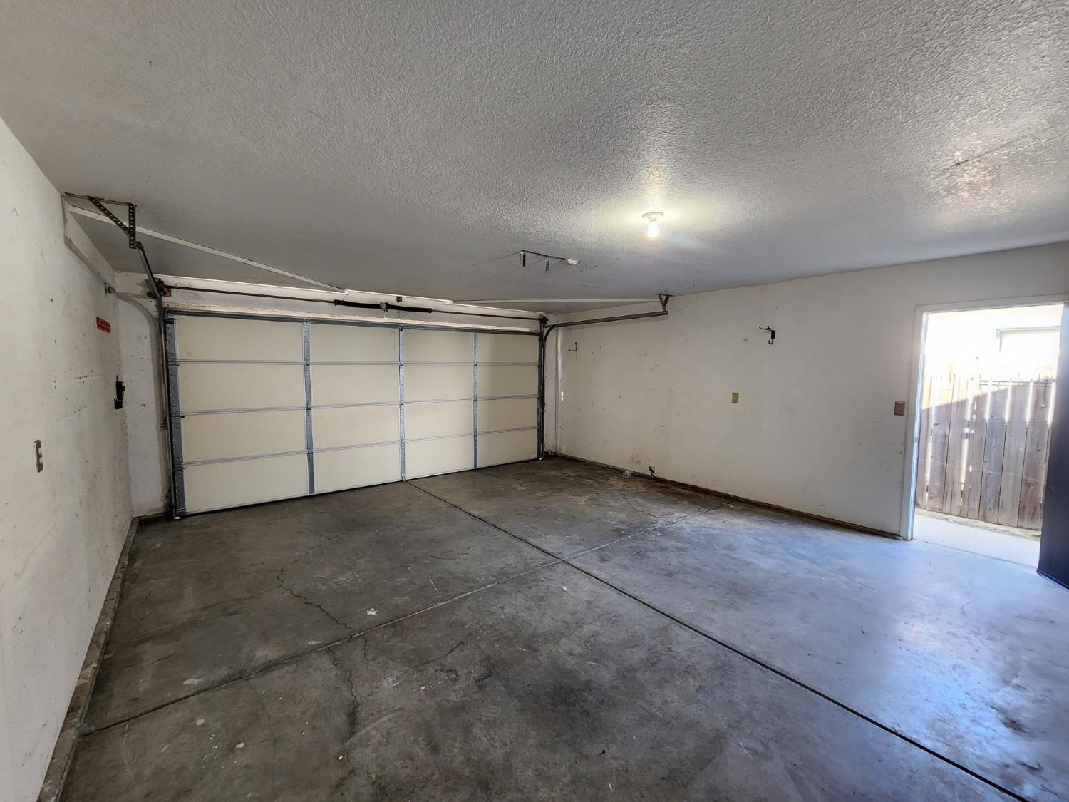 723 Dodderer, Firebaugh, CA 93622