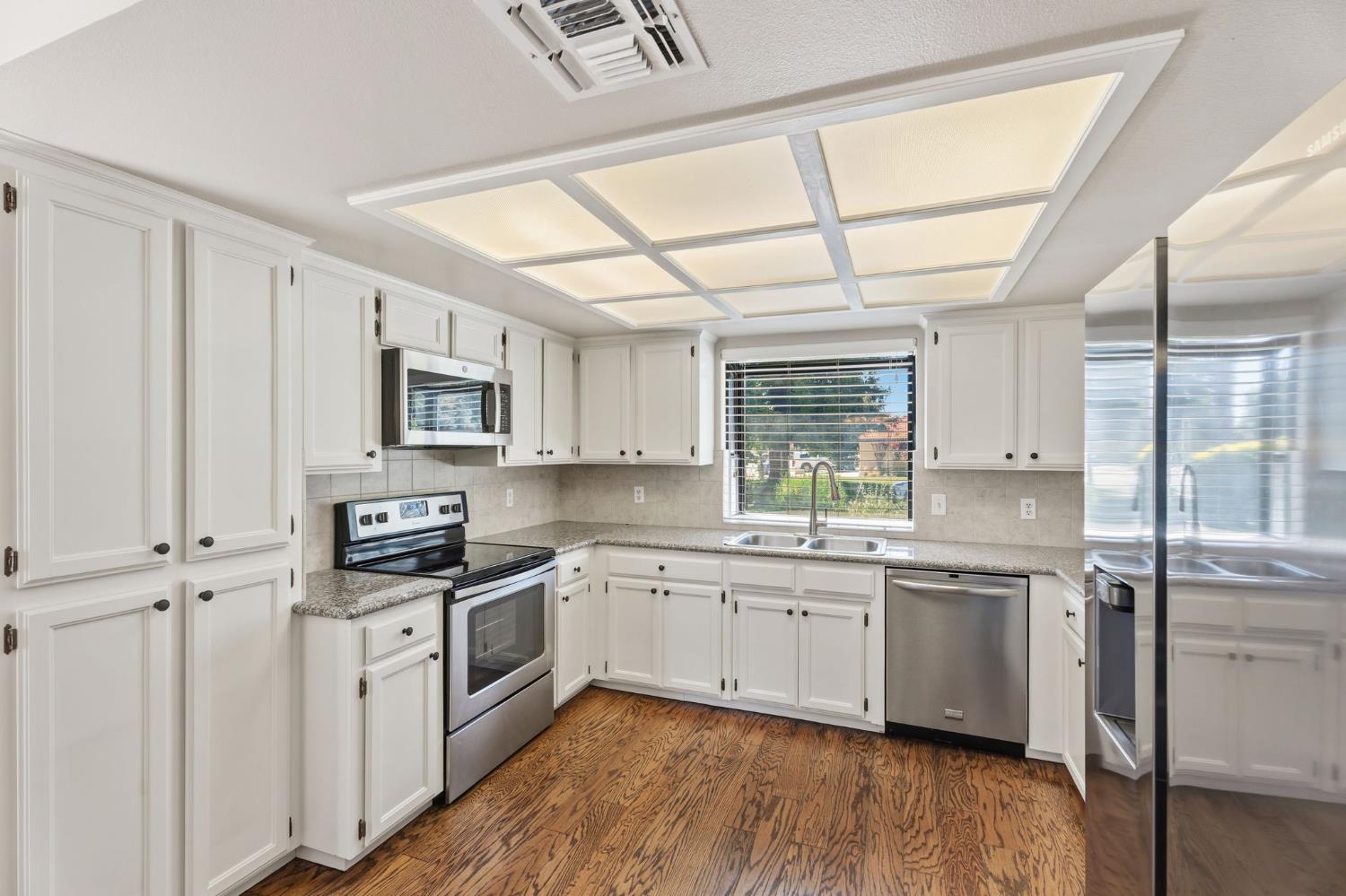 7718 N Woodrow Ave, Fresno, CA 93720