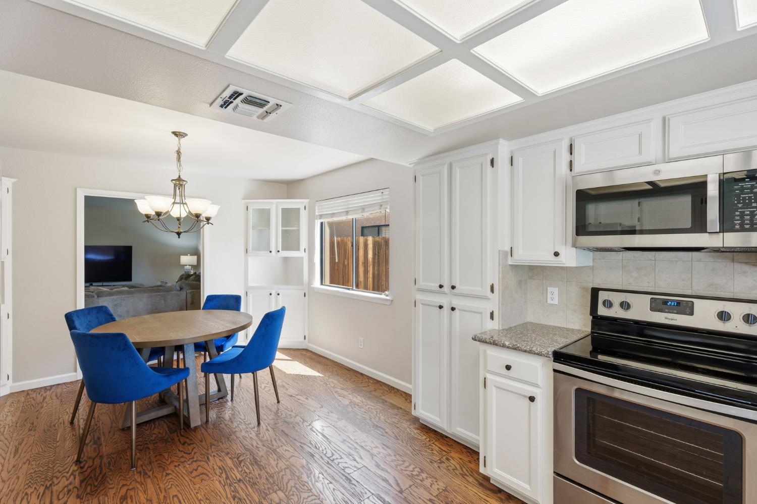 7718 N Woodrow Ave, Fresno, CA 93720