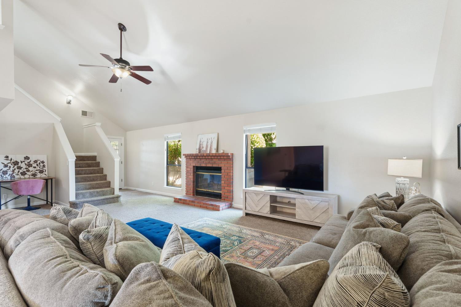 7718 N Woodrow Ave, Fresno, CA 93720