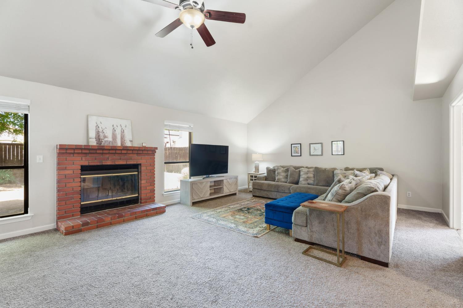 7718 N Woodrow Ave, Fresno, CA 93720