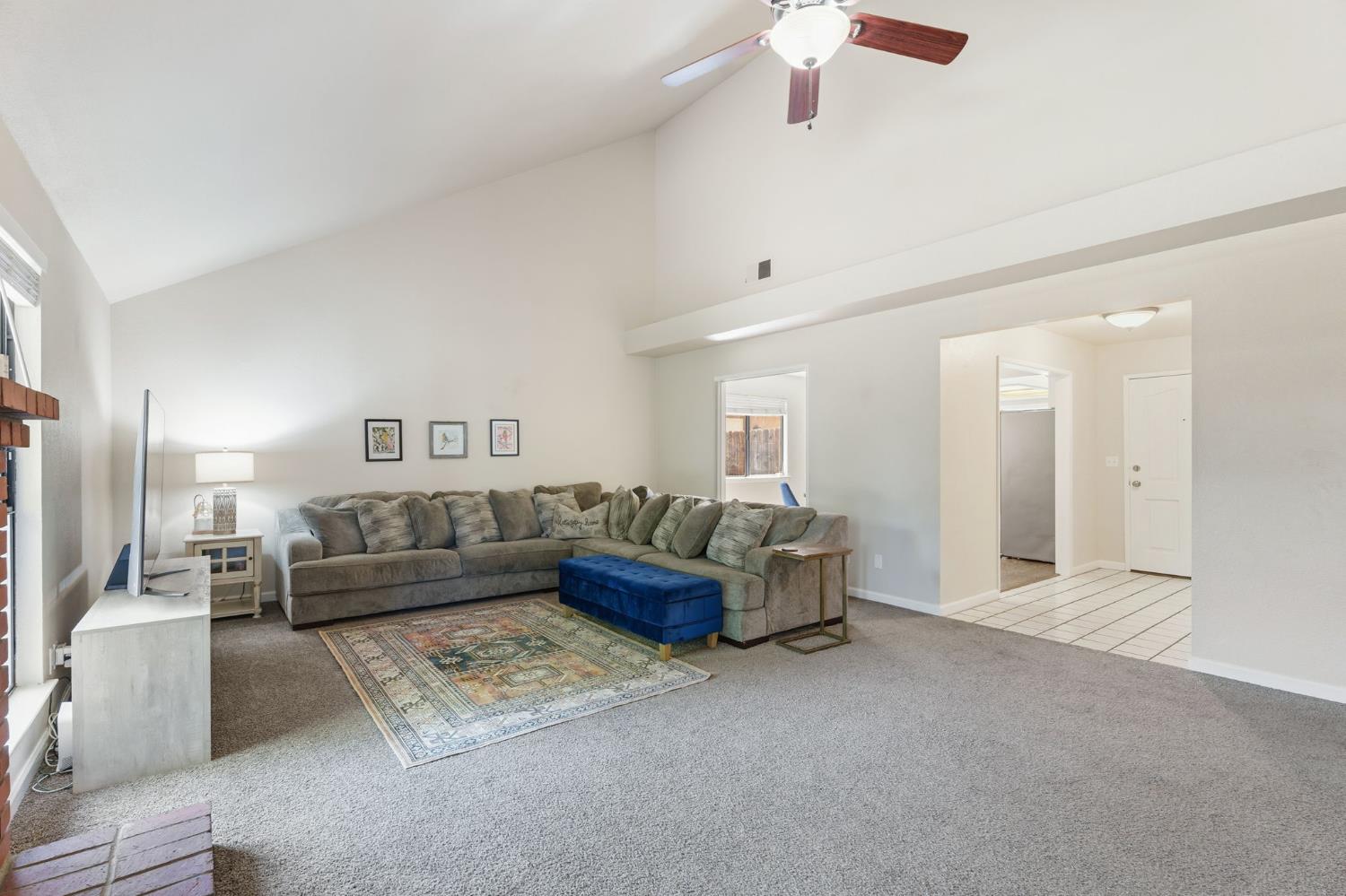 7718 N Woodrow Ave, Fresno, CA 93720