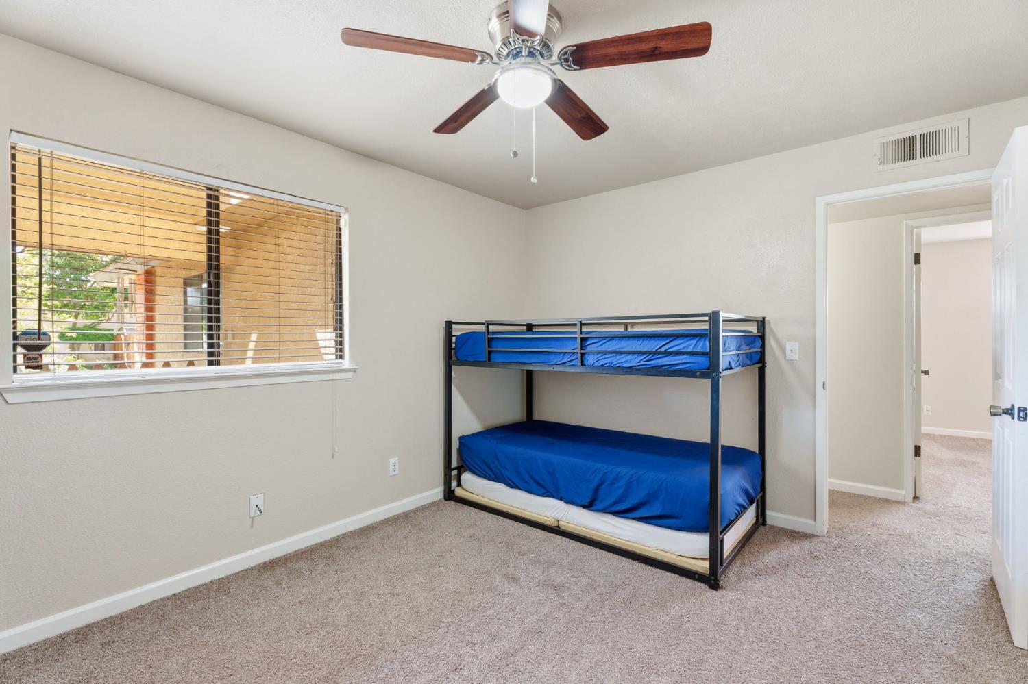 7718 N Woodrow Ave, Fresno, CA 93720