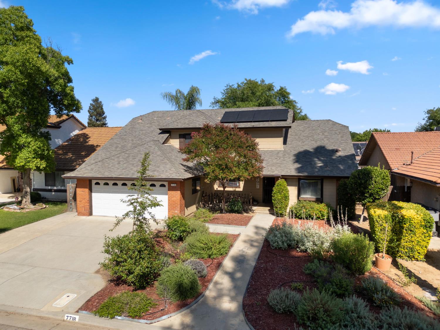 7718 N Woodrow Ave, Fresno, CA 93720